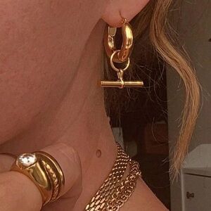 Real 18K GOLD PVD - T-Bar statement hoop earrings